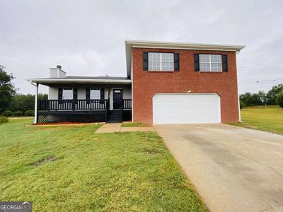 3650 Sheba Drive, House other with 3 bedrooms, 2 bathrooms and null parking in Ellenwood GA | Image 1