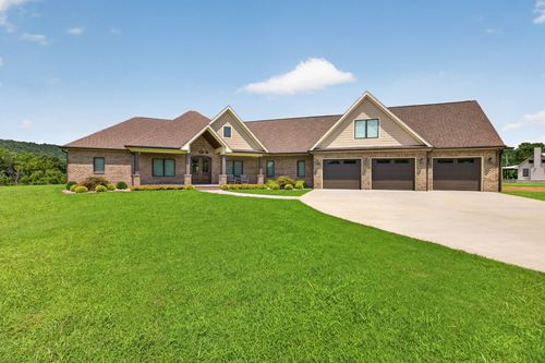 3542 Seven Springs Rd, Cookeville, TN, 38506-6231 | Card Image