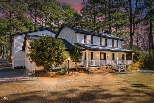 512 Stratford Dr, Zebulon, NC, 27597-2212 | Card Image