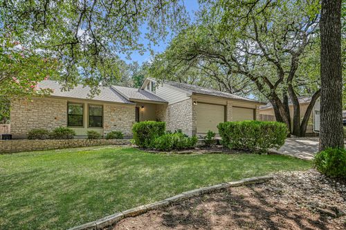 7001 Narrow Oak Trl, Austin, TX, 78759-4624 | Card Image