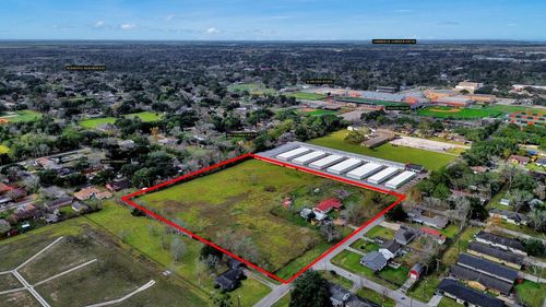 1500 S Durant St, Alvin, TX, 77511-3235 | Card Image