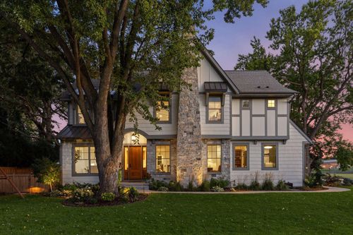 5713 Concord Ave, Edina, MN, 55424-1538 | Card Image