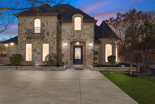 3310 Collard Rd, Arlington, TX, 76017-3552 | Card Image