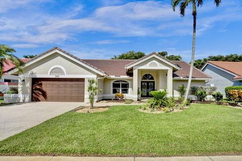 5693 Lake Shore Village Cir, Lake Worth, FL, 33463-7384 | Card Image