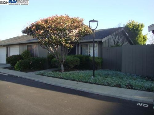 13756 Schooner Rd, San Leandro, CA, 94577-5446 | Card Image