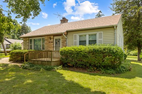 7N300 Linden Ave, Medinah, IL, 60157-9639 | Card Image