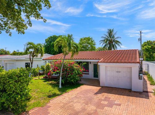 1380 71st St, Miami Beach, FL, 33141-3621 | Card Image