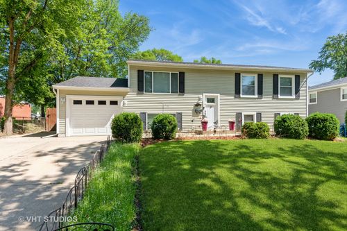 1700 Laurel Ave, Hanover Park, IL, 60133-3316 | Card Image