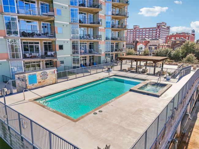 APT-403 - 1001 Belleview St, Condo with 2 bedrooms, 2 bathrooms and null parking in Dallas TX | Image 39