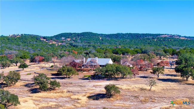 521 Bluff Creek Rd, Home with 3 bedrooms, 4 bathrooms and null parking in Center Point TX | Image 42