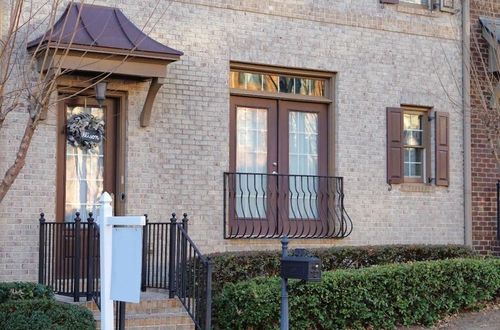 10785 Arlington Pt, Johns Creek, GA, 30022-6076 | Card Image