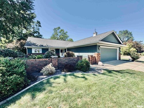 512 W Woodridge Ln, Peoria, IL, 61614-2958 | Card Image