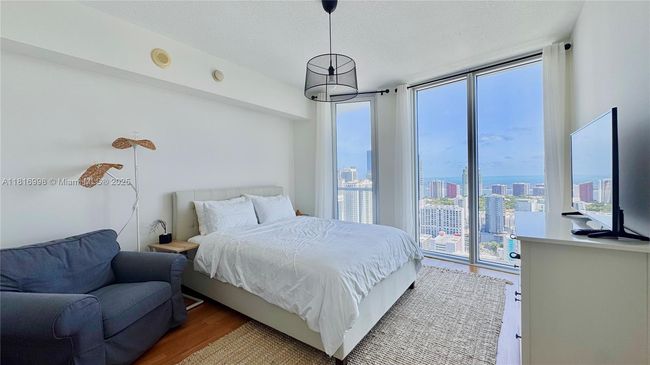 APT-3908 - 185 Sw 7 Th St, Condo with 1 bedrooms, 1 bathrooms and null parking in Miami FL | Image 5