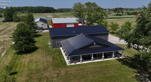 5111 E Port Clinton Eastern Rd, Port Clinton, OH, 43452-3815 | Card Image
