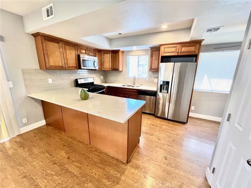 19-15125 Nordhoff St, North Hills, CA, 91343 | Card Image