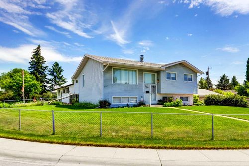 520 Foritana Rd Se, Calgary, AB, T2A2B6 | Card Image