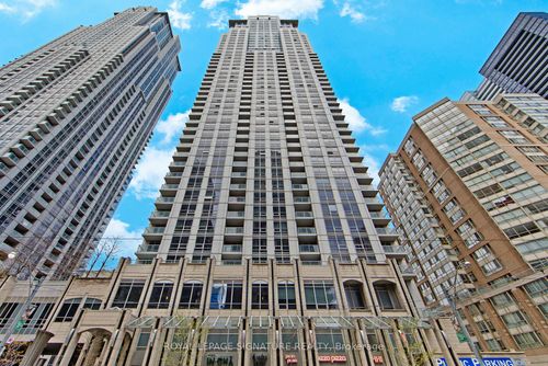 1907-761 Bay St, Toronto, ON, M5G2R2 | Card Image