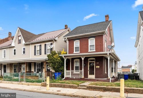 48 Fairground Ave, HAGERSTOWN, MD, 21740-3902 | Card Image