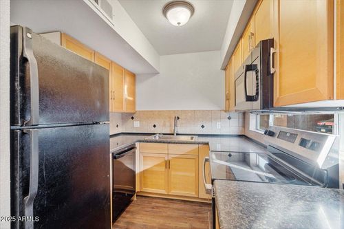 2662 E Oakleaf Dr, Tempe, AZ, 85288-5065 | Card Image