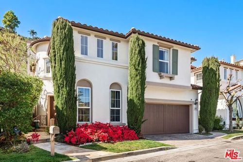 2729 Hollyview Ct, Los Angeles, CA, 90068-3089 | Card Image