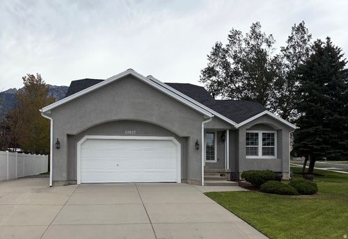 12027 S Blue Heron Dr, Draper, UT, 84020-8573 | Card Image