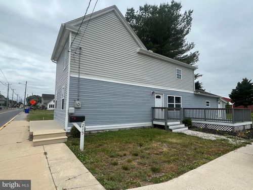 213 S West St, HARRINGTON, DE, 19952-1036 | Card Image