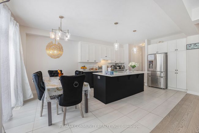 243 Pursuit Terr, House other with 3 bedrooms, 3 bathrooms and 2 parking in Richmond ON | Image 8