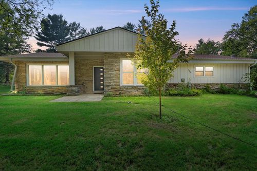 331 Plat Road, Richfield, WI, 53017 | Card Image
