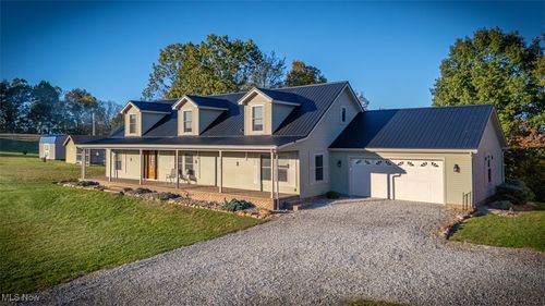 2120 Federal Rd, Little Hocking, OH, 45742-5018 | Card Image