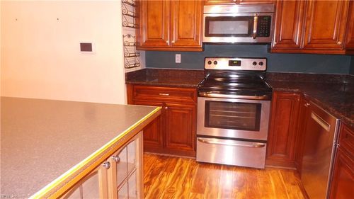 721 Farnham Lane Lane, Virginia Beach, VA, 23455 | Card Image