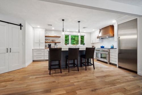 10 Lawrence Ln, Hollis, NH, 03049-6409 | Card Image