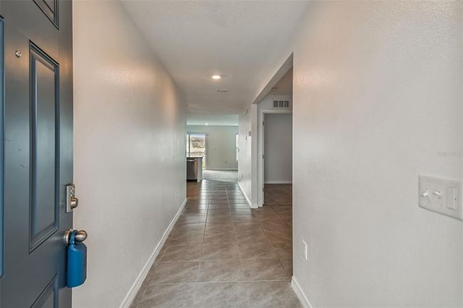 8027 Broad Pointe Dr, House other with 3 bedrooms, 2 bathrooms and null parking in Zephyrhills FL | Image 5