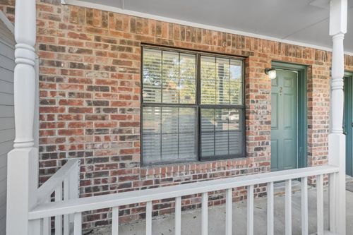a2-929 W Hickory St, Denton, TX, 76201-9101 | Card Image