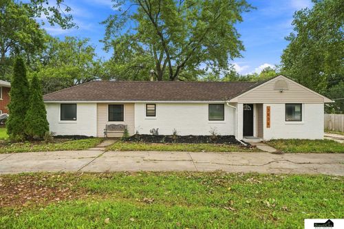 3636 S 33rd St, Lincoln, NE, 68506-3801 | Card Image