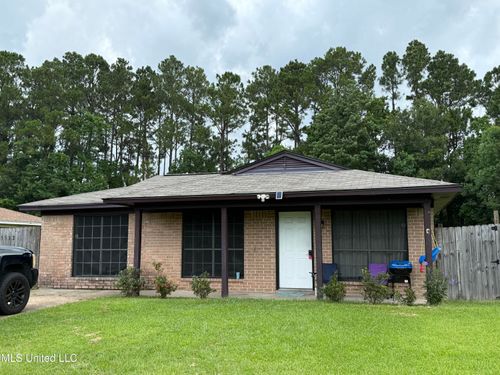 15512 Anderson Dr, Biloxi, MS, 39532-2810 | Card Image