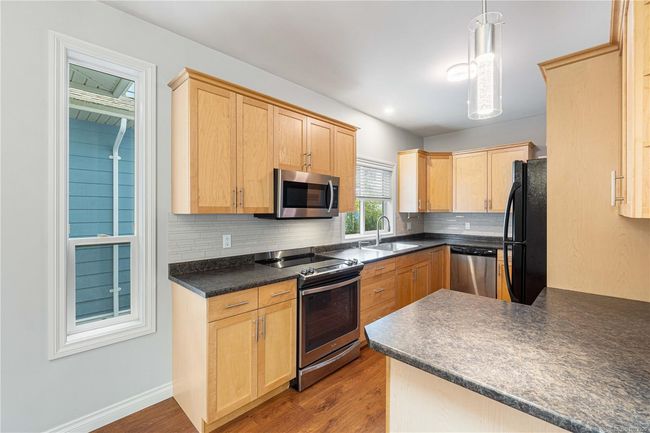 Kitchen | Image 10