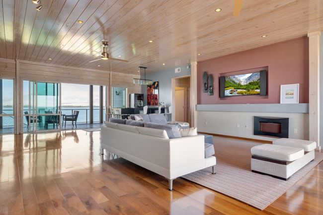 1571 Alligator Dr, House other with 5 bedrooms, 5 bathrooms and null parking in ALLIGATOR POINT FL | Image 9