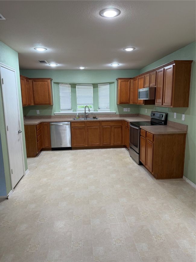 545 Winbridge Ln, House other with 3 bedrooms, 2 bathrooms and null parking in Haslet TX | Image 4