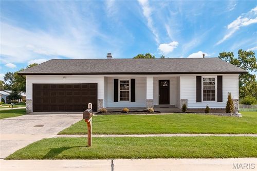 1356 Boardwalk Ave, Florissant, MO, 63031-1431 | Card Image