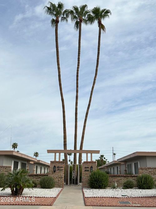 10206 W Campana Dr, Sun City, AZ, 85351-1159 | Card Image