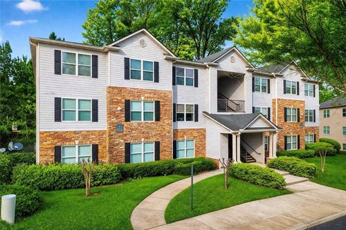 2104 Fairington Club Dr, Lithonia, GA, 30038-5678 | Card Image