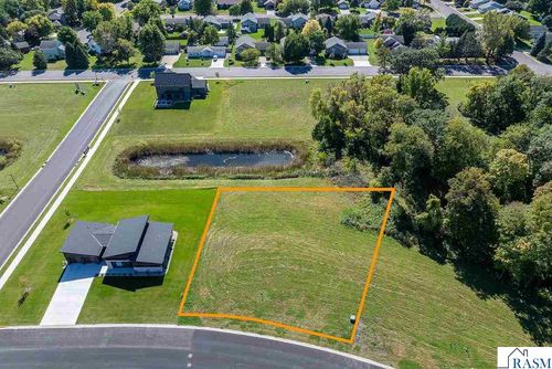 15 S Pointe Ct, North Mankato, MN, 56003-7512 | Card Image