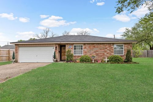 245 N Clover St, Bridge City, TX, 77611-3725 | Card Image