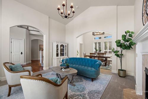 5742 N Black Sand Ave, Meridian, ID, 83646-5637 | Card Image