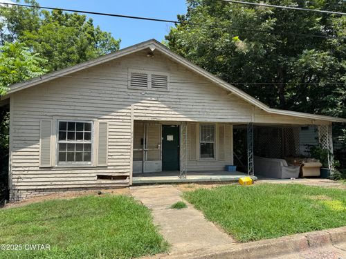 232 Watkins St, Dyersburg, TN, 38024-3065 | Card Image