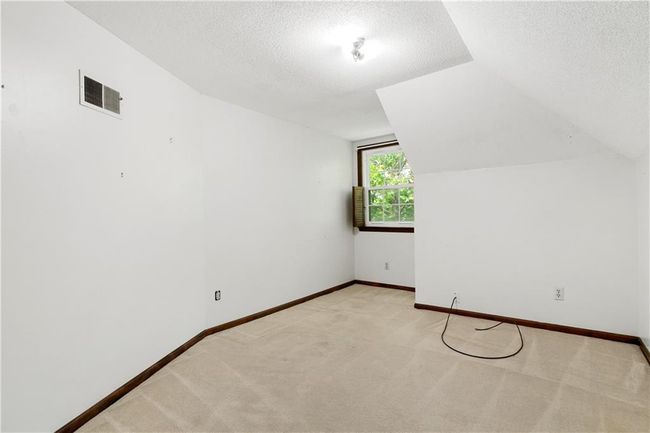 1150 Ne Colbern Rd, House other with 4 bedrooms, 5 bathrooms and null parking in Lee's Summit MO | Image 25