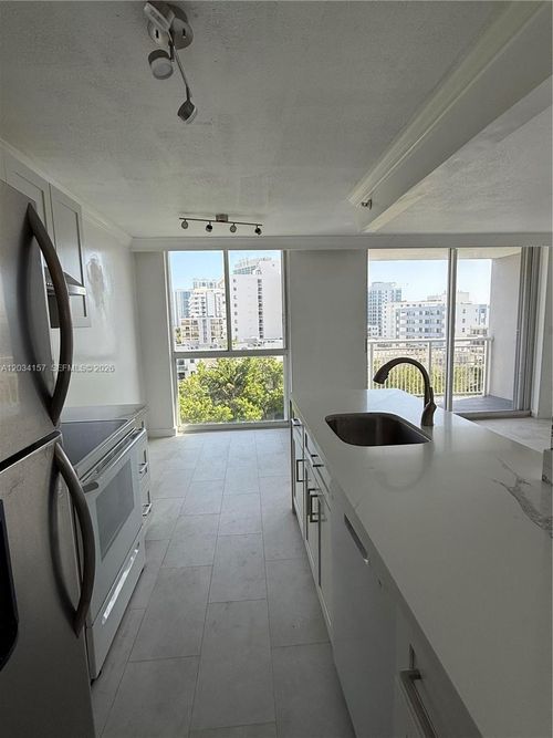 706-1688 West Ave, Miami Beach, FL, 33139-2367 | Card Image