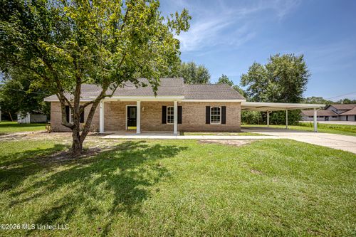 8100 Ocean Springs Rd, Ocean Springs, MS, 39564-8632 | Card Image