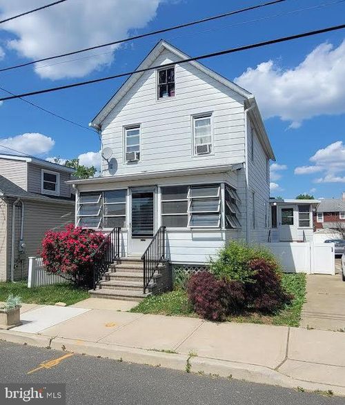27 Jeffrie Ave, South River, NJ, 08882-2238 | Card Image