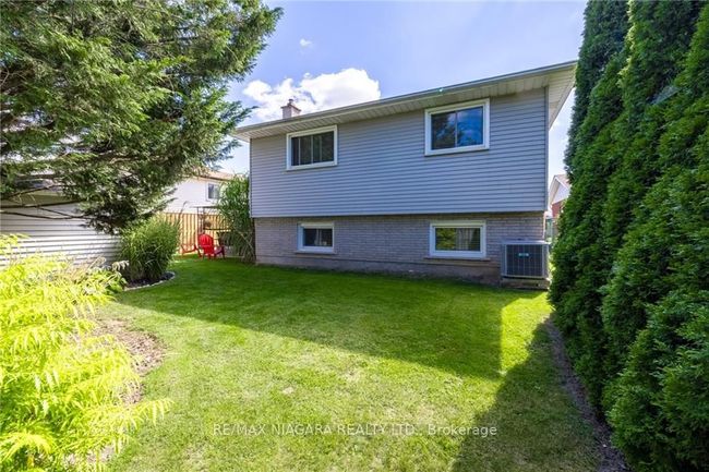 7863 Trackview St, House other with 3 bedrooms, 2 bathrooms and 2 parking in Niagara Falls ON | Image 38